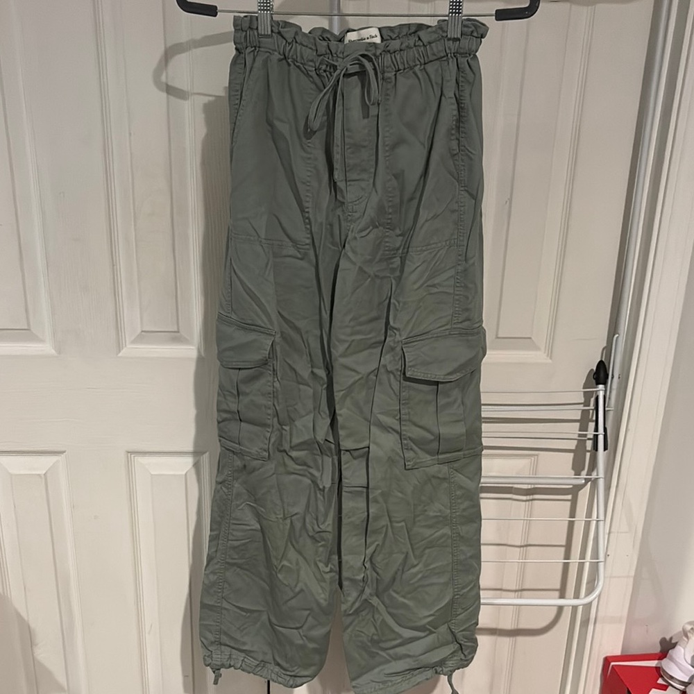 Abercrombie & Fitch Green Cargo Jogger Pants Relaxed Fit